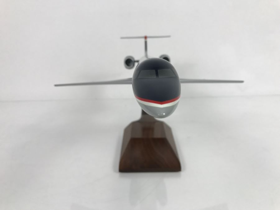 Pacific Miniatures PacMin Precision 1/72 Scale Model Airplane Of US Airways Express ERJ-145 With Box [Photo 4]