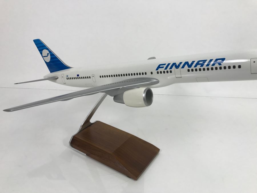 Pacific Miniatures PacMin Precision 1/100 Scale Model Airplane Of FINNAIR Boeing 757-200 With Box [Photo 8]