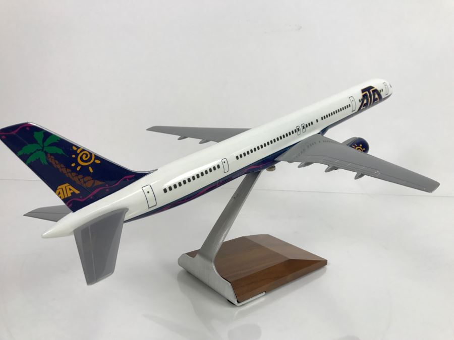 Pacific Miniatures PacMin Precision 1/100 Scale Model Airplane Of American Trans Air ATA Boeing 757-300 With Box [Photo 10]