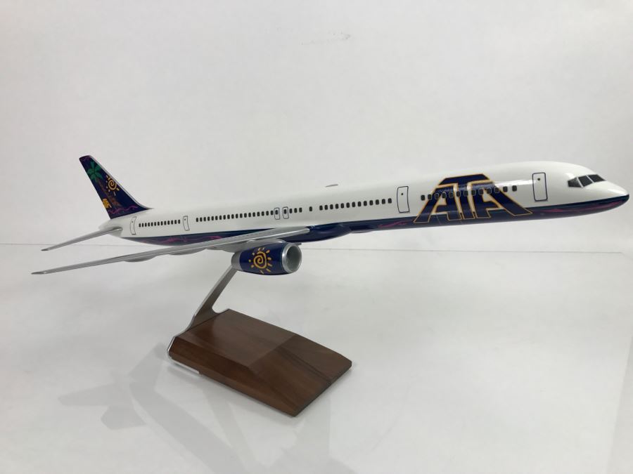 Pacific Miniatures PacMin Precision 1/100 Scale Model Airplane Of American Trans Air ATA Boeing 757-300 With Box [Photo 6]
