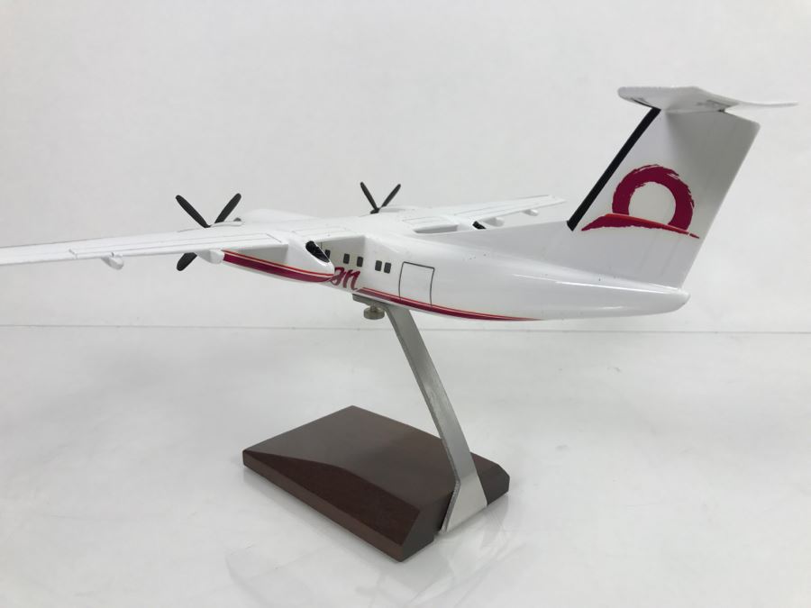 Atlantic Models Inc Precision Scale Model Airplane Of Horizon Dash-80 With Box [Photo 9]