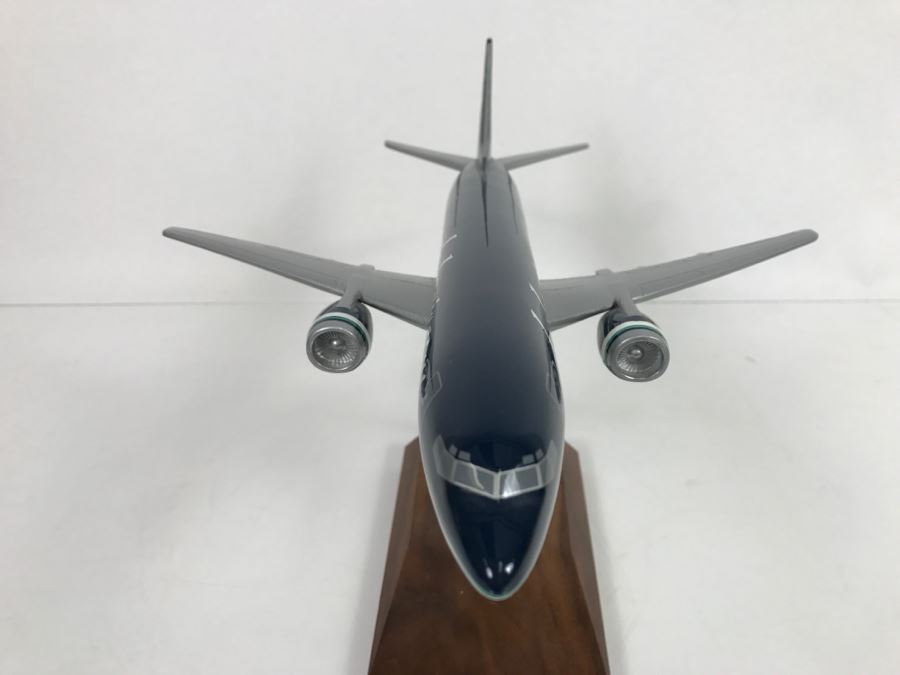 Atlantic Models Inc Precision Scale Model Airplane Of Alaska Air Boeing 737-700 With Box [Photo 6]