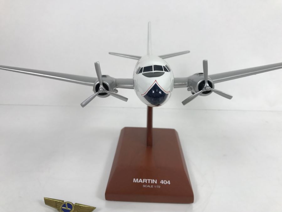 Toys & Models Corporation Precision 1/72 Scale Model Airplane Of Eastern Martin 404 With Box And Pair Of Eastern Buttons And Flight Wings [Photo 12]