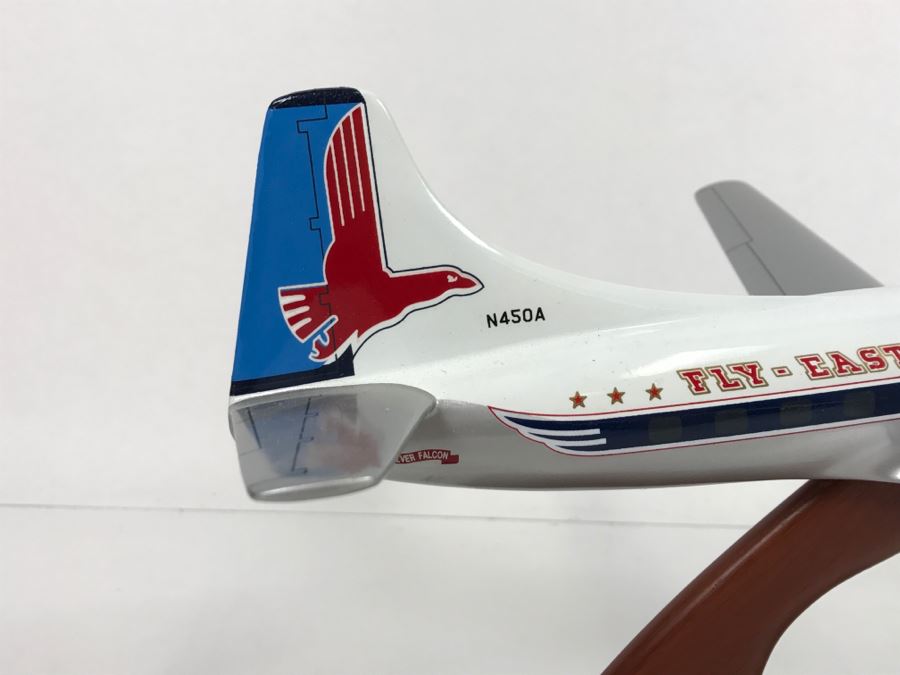 Toys & Models Corporation Precision 1/72 Scale Model Airplane Of Eastern Martin 404 With Box And Pair Of Eastern Buttons And Flight Wings [Photo 10]