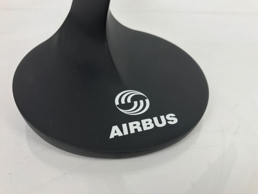 Precision Scale Model Airplane Of Airbus A321 [Photo 7]