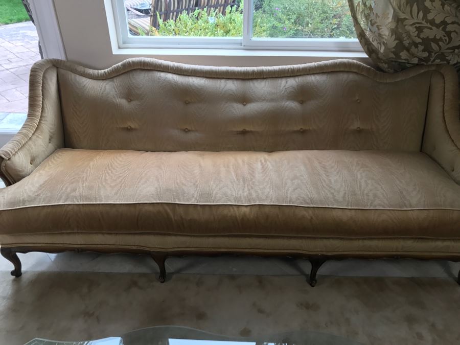 Stunning Vintage French Provincial Sofa Reupholstered Includes Throw Pillows 88'W X 31'D X 31'H [Photo 12]