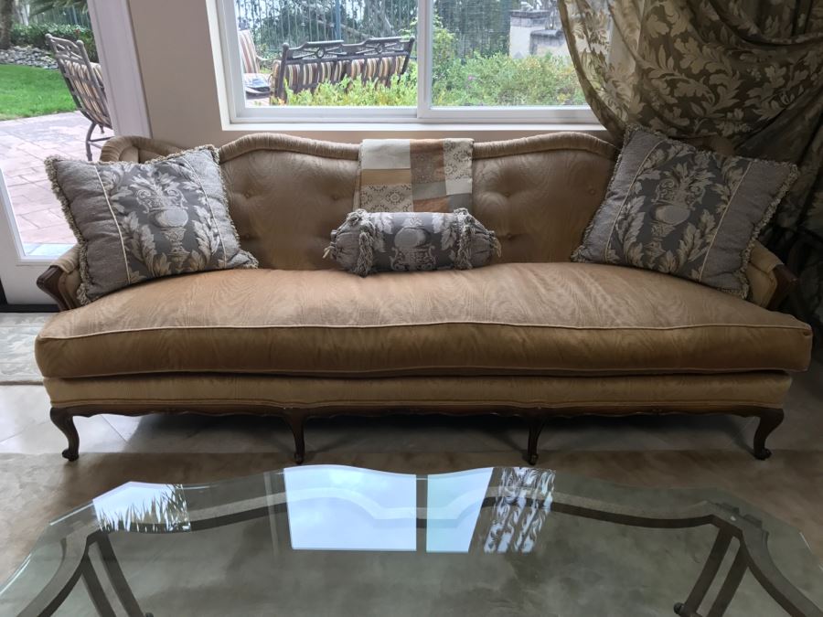 Stunning Vintage French Provincial Sofa Reupholstered Includes Throw Pillows 88'W X 31'D X 31'H [Photo 3]