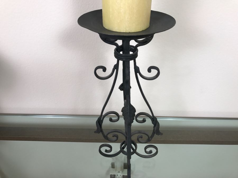 Metal Candle Holder With Candle [Photo 5]