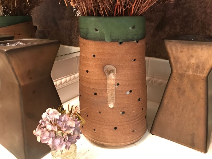 Home Decor Lot Featuring Vases, Faux Flower Arrangement, Candle Holder And Handled Vessel  [Photo 5]