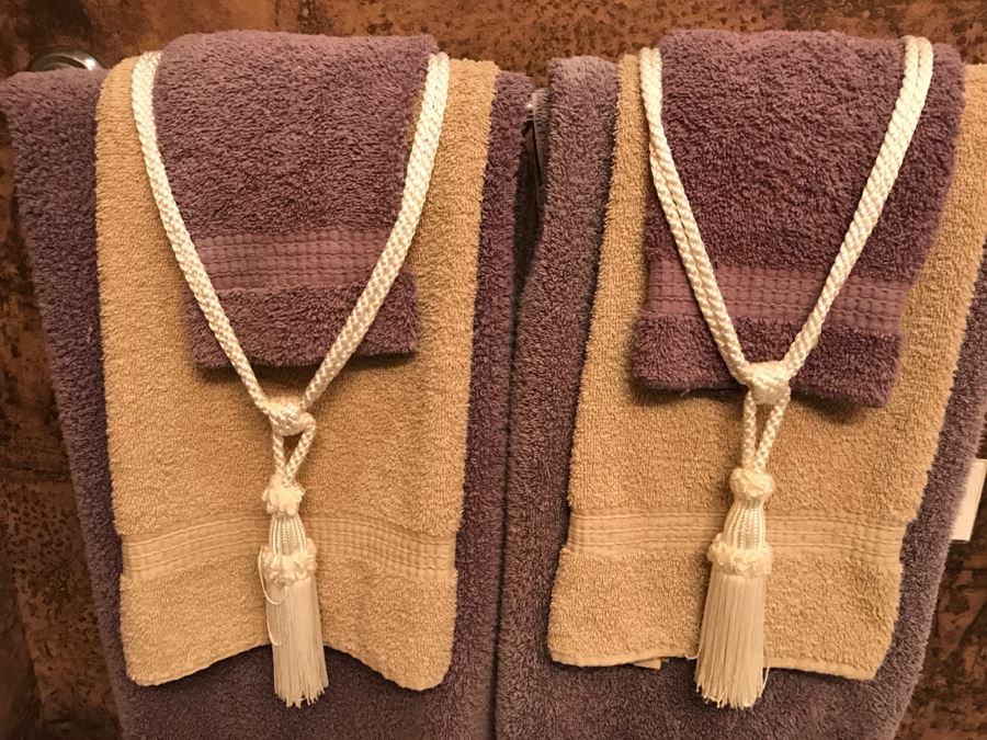 Set Of Towels With Tassels [Photo 2]