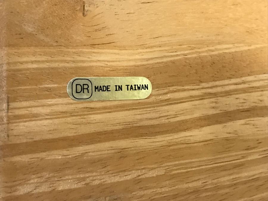 White Dining Table With (4) Chairs 60' X 36' [Photo 11]