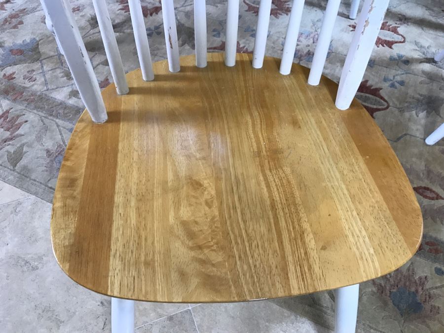 White Dining Table With (4) Chairs 60' X 36' [Photo 10]