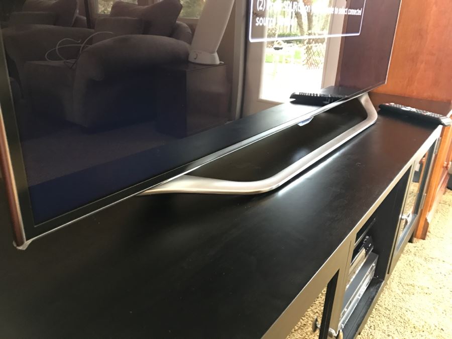 Samsung UN60ES8000F 60-Inch 1080p 240Hz 3D Slim LED HDTV With (7) Pairs Of 3D Active Glasses, Smart Evolution Kit, Samsung Keyboard And IR Blaster VG-IRB2000 [Photo 6]