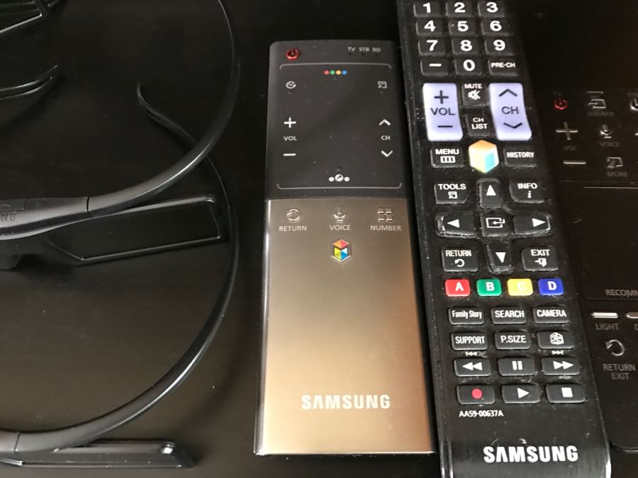 Samsung UN60ES8000F 60-Inch 1080p 240Hz 3D Slim LED HDTV With (7) Pairs Of 3D Active Glasses, Smart Evolution Kit, Samsung Keyboard And IR Blaster VG-IRB2000 [Photo 23]