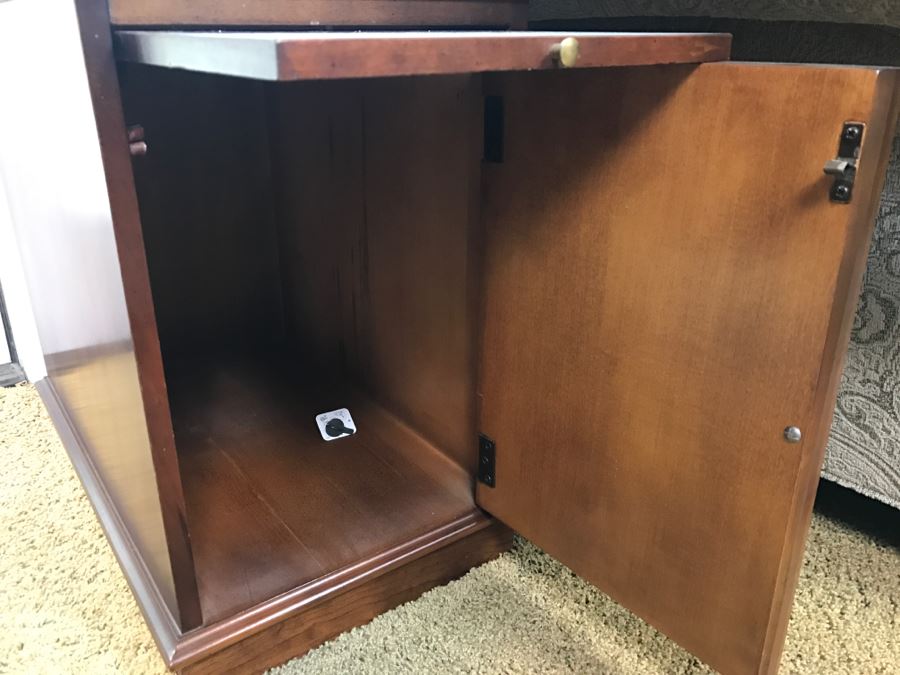 Lane Furniture Side Table Cabinet Magazine Rack Combo Piece 13' X 23' X 20.5'H [Photo 7]