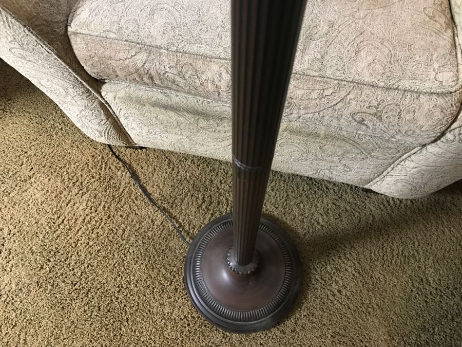 Metal Floor Lamp With Glass Shade [Photo 3]