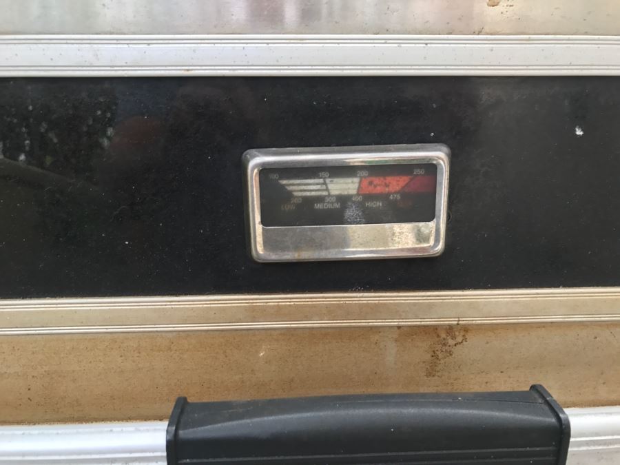 Outdoor BBQ Grill Turbo By Barbeques Galore Model XG3TBWSS [Photo 6]