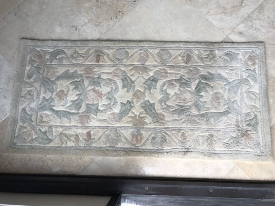 Small Chinese Wool Rug 44' X 21' [Photo 2]