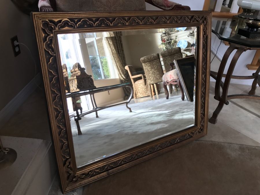Stunning Gilt Wood Designer Beveled Glass Wall Mirror 33' X 27' [Photo 3]