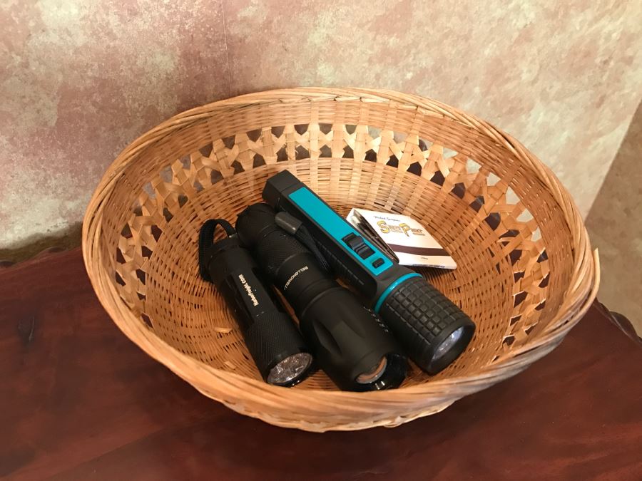 Wooden Ball And Claw Writing Desk With 2-Drawers With Desk Lamp, Desk Organizer And Basket With Office Supplies [Photo 16]
