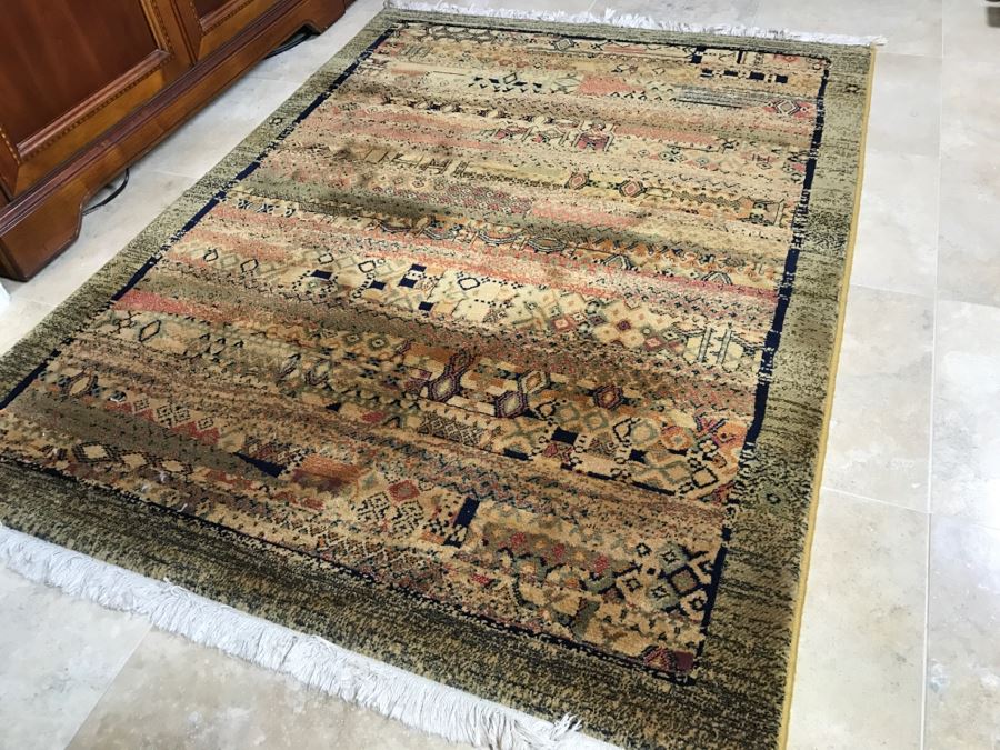 Hand Finished Wool Rug Made In Belgium 4' X 5'7' [Photo 3]