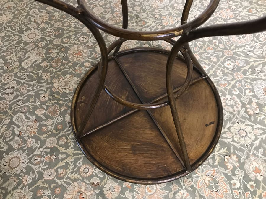 Round Metal Side Table 19'W X 26'H [Photo 6]