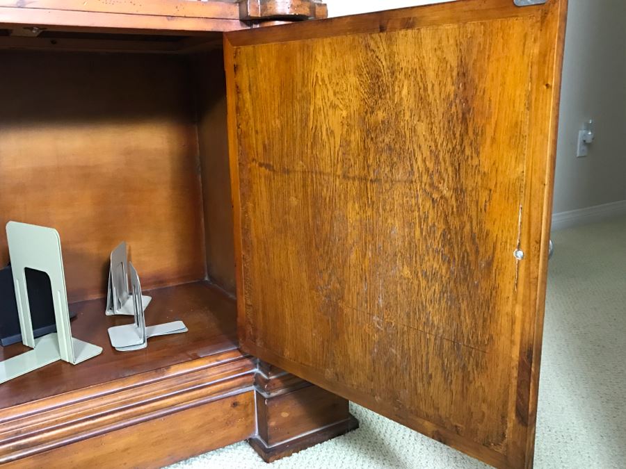 Large Ornate One Piece Bookcase With 3 Lower Cabinets - Located Upstairs 90'W X 21'D X 85'H [Photo 13]