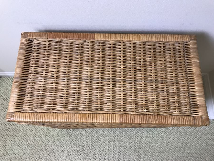 Wicker Hamper [Photo 6]