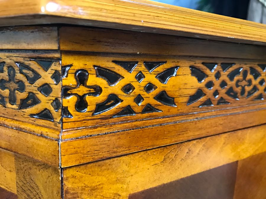 Stunning Hexagon Cabinet Table Lockable 23'W X 24'H [Photo 12]