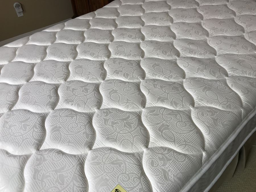 Vintage Queen Size Cane Headboard With Like NEW Simmons Beautyrest Luxury Firm Adjustable Series Mattress With Remote Control Featuring Wave And Vibration Settings - Located Upstairs [Photo 16]