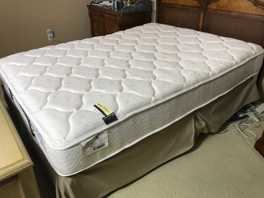Vintage Queen Size Cane Headboard With Like NEW Simmons Beautyrest Luxury Firm Adjustable Series Mattress With Remote Control Featuring Wave And Vibration Settings - Located Upstairs [Photo 19]