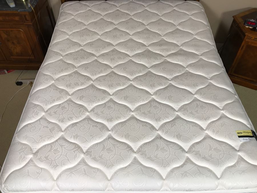 Vintage Queen Size Cane Headboard With Like NEW Simmons Beautyrest Luxury Firm Adjustable Series Mattress With Remote Control Featuring Wave And Vibration Settings - Located Upstairs [Photo 13]