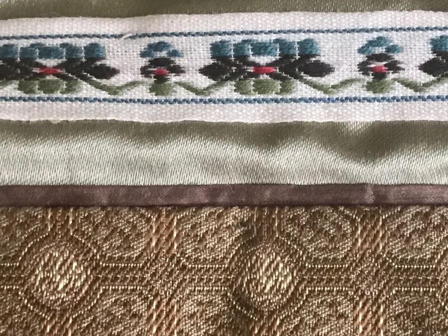 Pair Of Framed Asian Silk Embroidery Of Birds And Flowers Artwork [Photo 9]