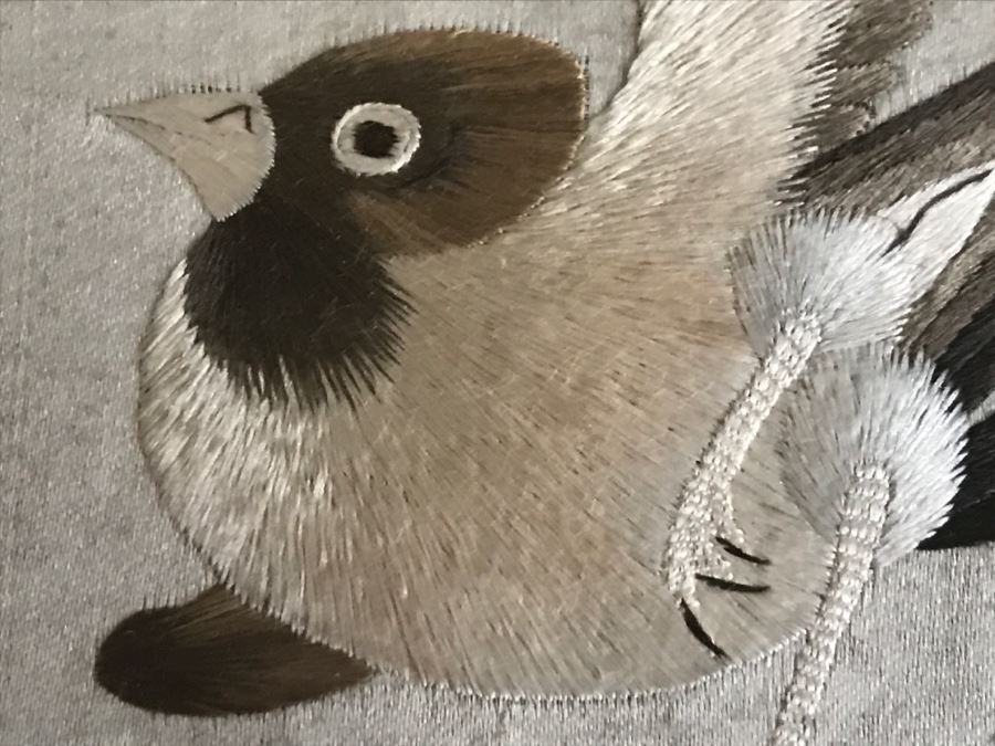 Very Fine Vintage Hand Stitched Silk Embroidery Of Bird And Flowers In Gilt Bamboo Frame [Photo 8]