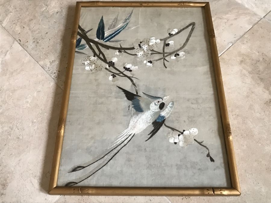 Very Fine Vintage Hand Stitched Silk Embroidery Of Bird And Flowers In Gilt Bamboo Frame [Photo 20]