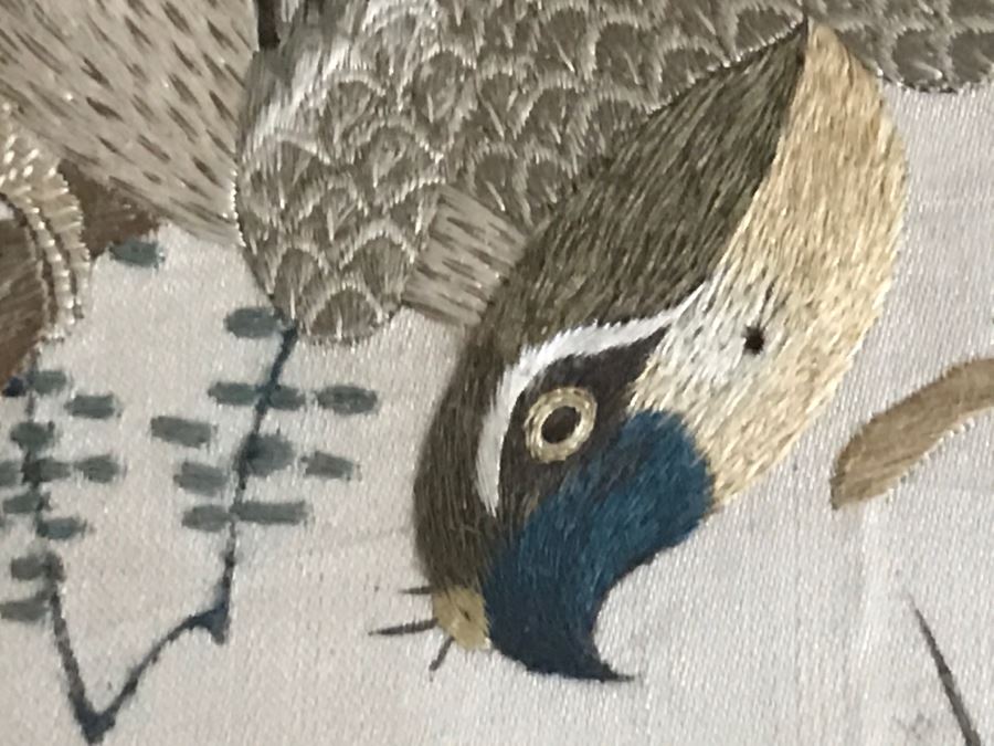 STUNNING Very Fine Vintage Hand Stitched Silk Embroidery Of Many Birds And Trees In Gilt Bamboo Frame [Photo 7]