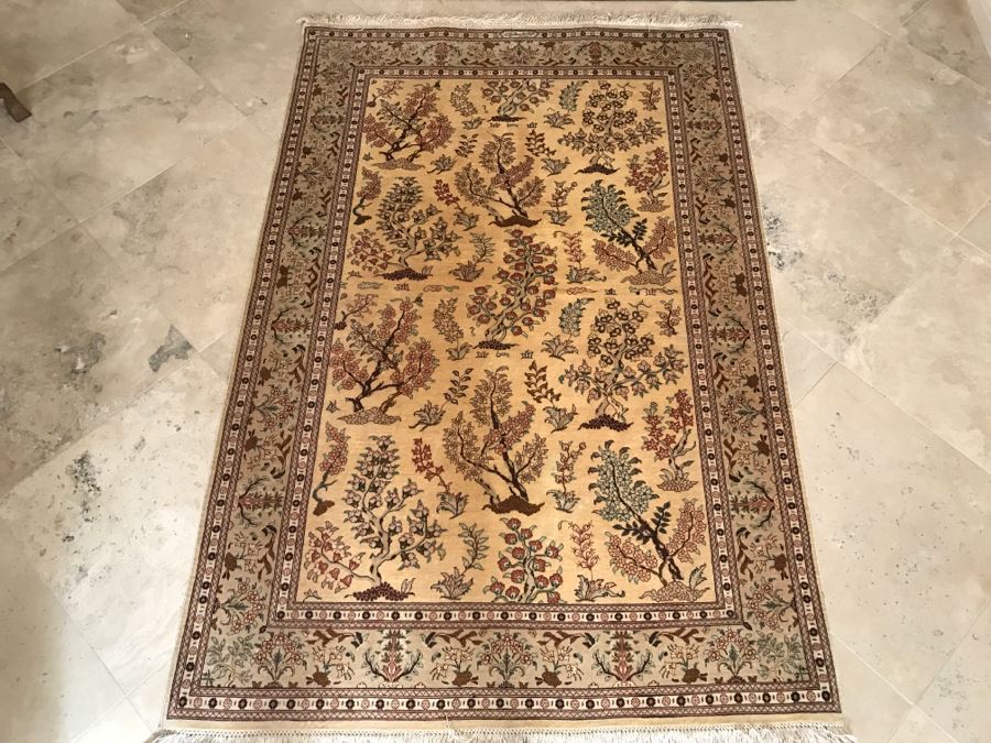 Stunning Finely Hand Woven Silk Signed Persian Rug Meant For Wall Hanging 39' X 60' [Photo 4]