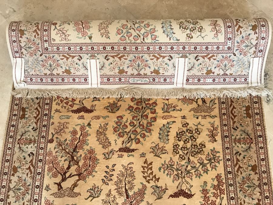 Stunning Finely Hand Woven Silk Signed Persian Rug Meant For Wall Hanging 39' X 60' [Photo 22]