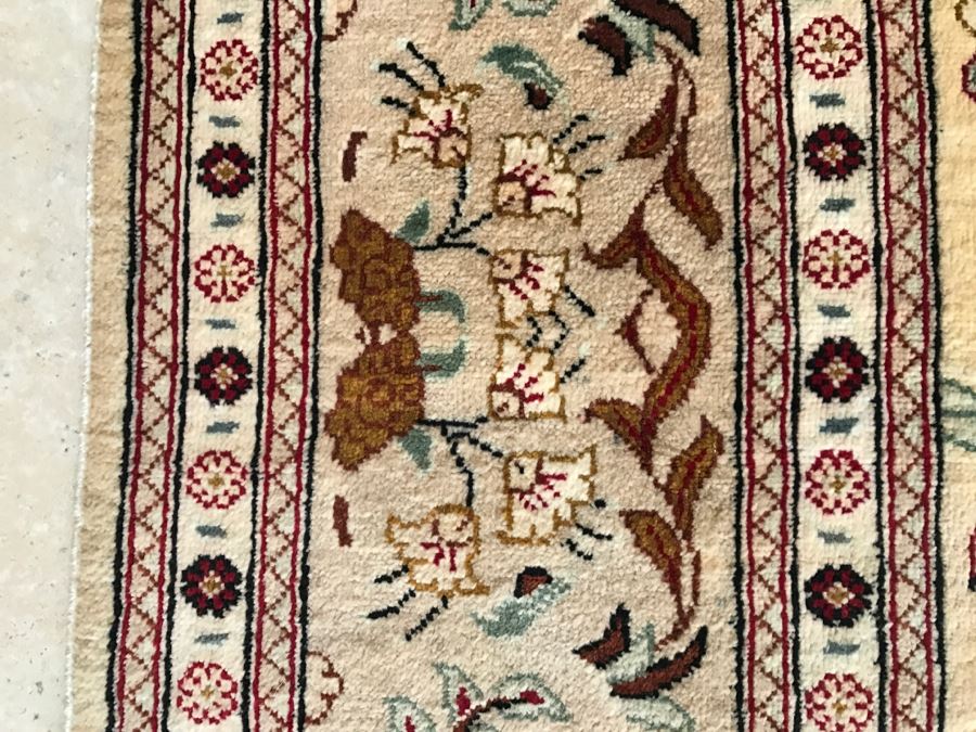Stunning Finely Hand Woven Silk Signed Persian Rug Meant For Wall Hanging 39' X 60' [Photo 14]