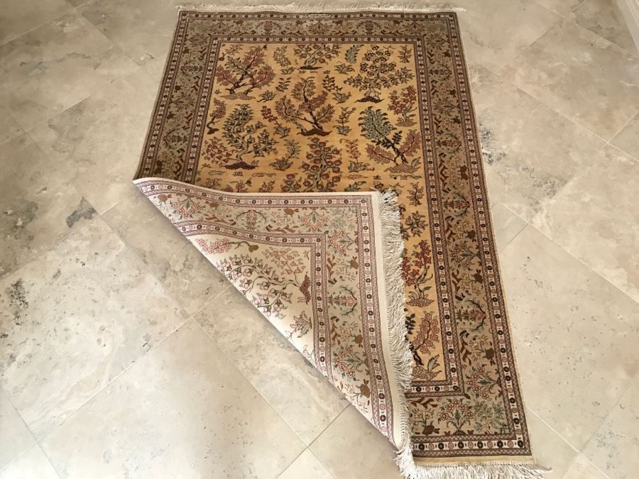 Stunning Finely Hand Woven Silk Signed Persian Rug Meant For Wall Hanging 39' X 60' [Photo 15]