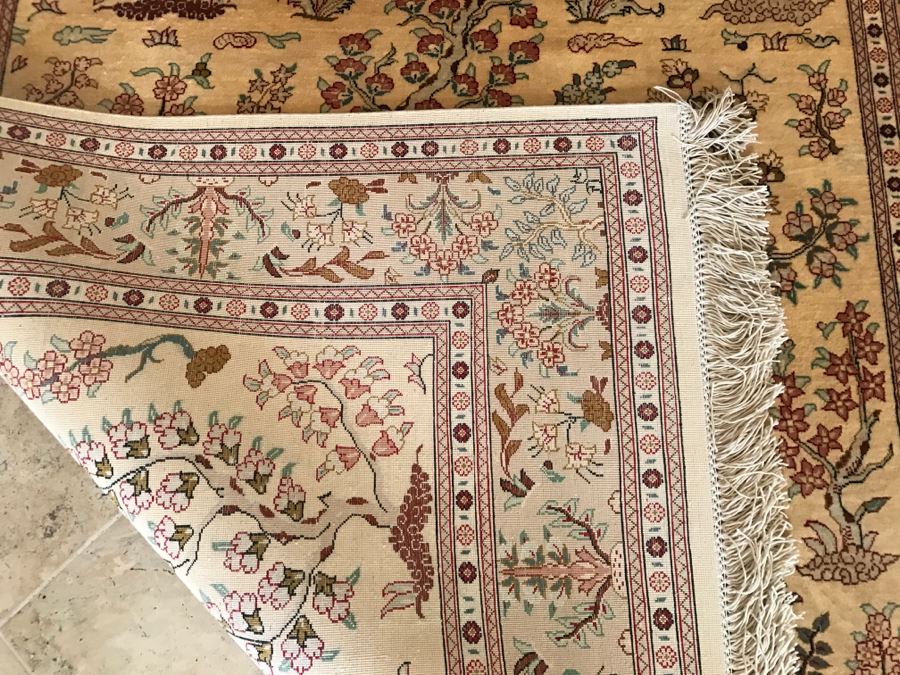 Stunning Finely Hand Woven Silk Signed Persian Rug Meant For Wall Hanging 39' X 60' [Photo 16]