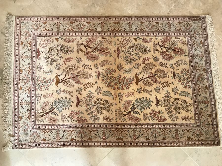 Stunning Finely Hand Woven Silk Signed Persian Rug Meant For Wall Hanging 39' X 60' [Photo 2]