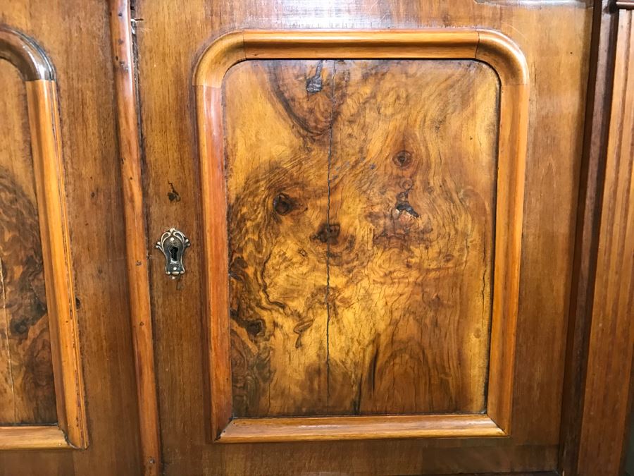 Beautiful Antique Wood Carved Wash Basin Cabinet Nightstand With Marble Top (See Matching Chest Of Drawers) [Photo 5]