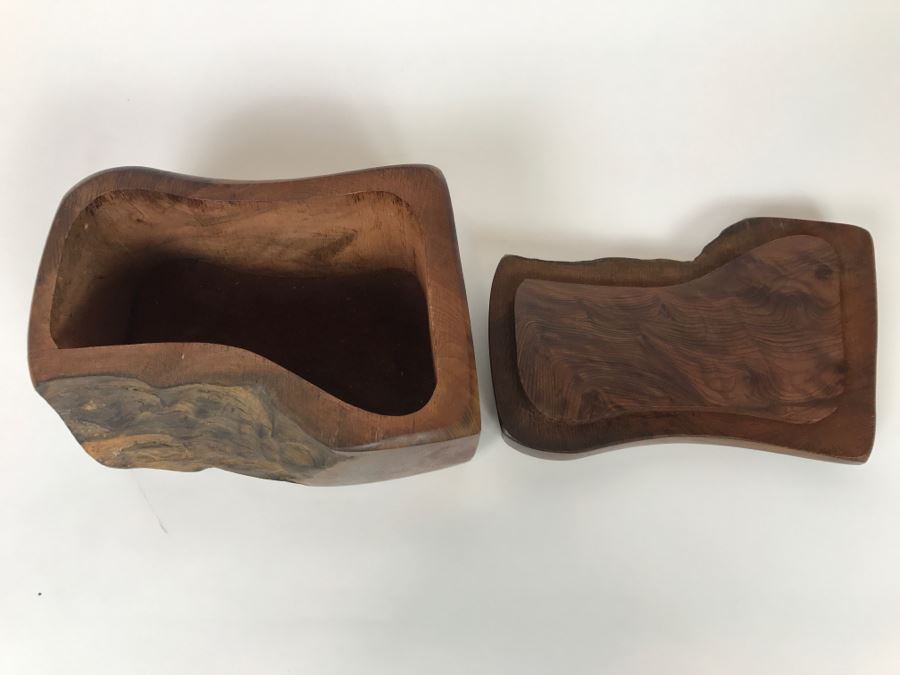 Large Carved Natural Wooden Box [Photo 7]