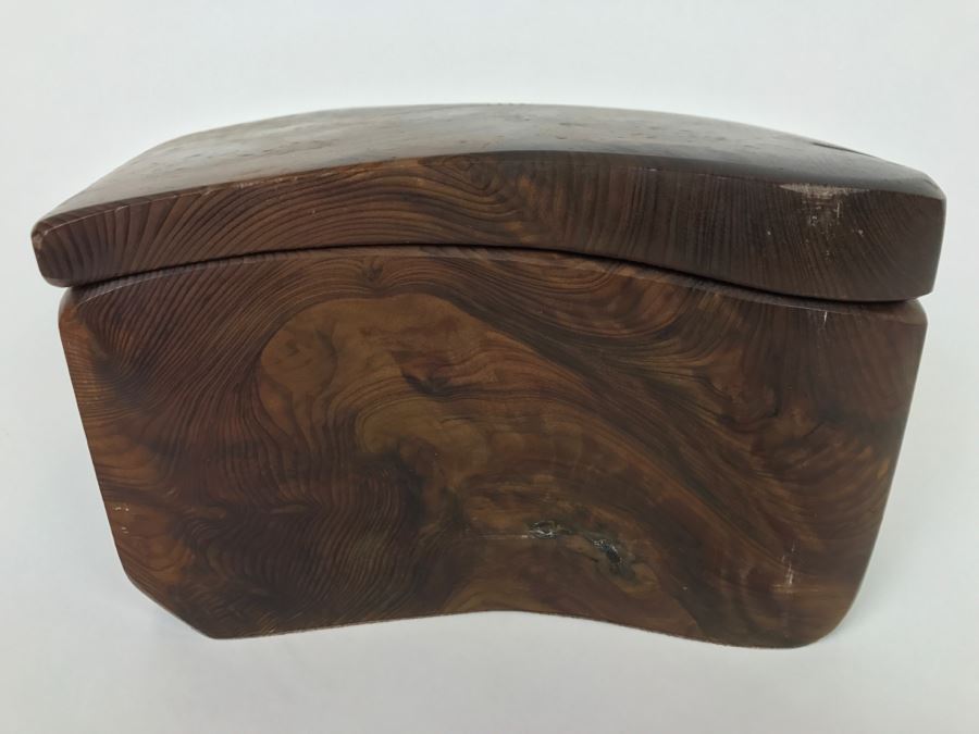 Large Carved Natural Wooden Box [Photo 6]