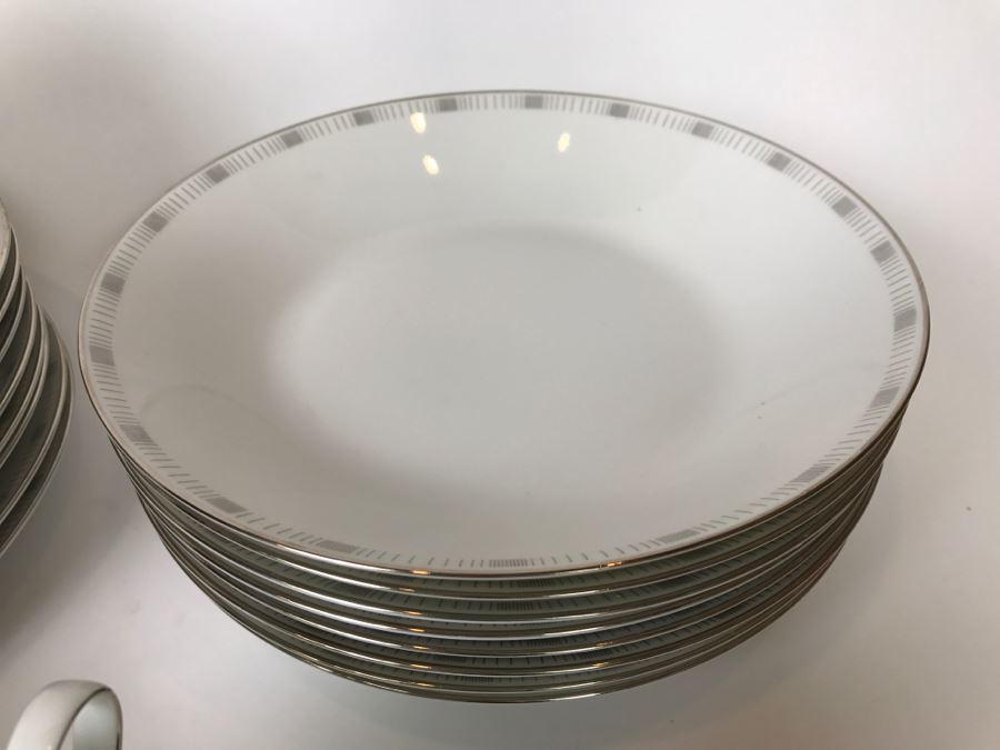 Vintage Mid-Century Pattern Rosenthal Germany China Set - See All Photos - Apx 54 Pieces [Photo 10]