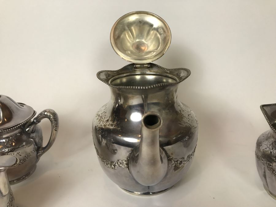 Vintage Pairpoint Mfg Co Quadruple Plate Silver Tea Set New Bedford, Mass [Photo 12]