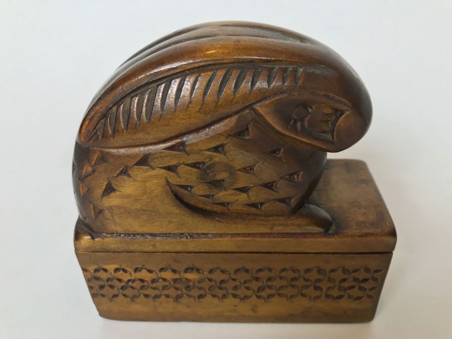 Carved Rabbit Wooden Russian Trinket Box [Photo 3]