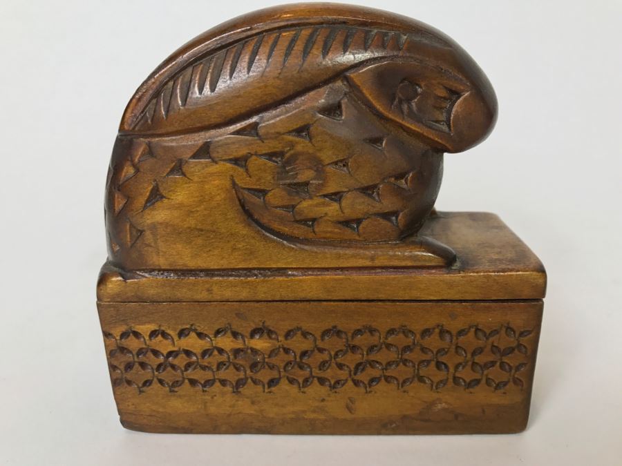 Carved Rabbit Wooden Russian Trinket Box [Photo 2]