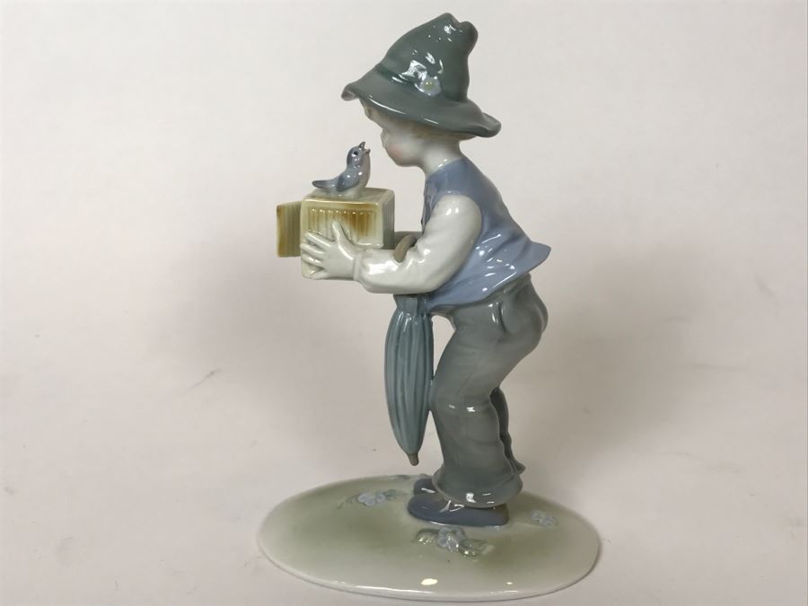 Vintage Metzler & Ortloff German Porcelain Boy With Bird Figurine [Photo 6]